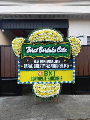 Papan Bunga Duka di Tifure