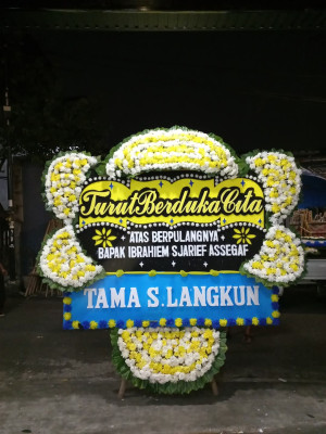 Papan Bunga Duka di Tifure