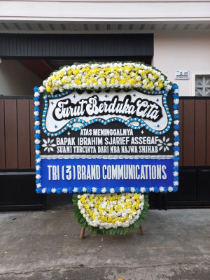 Papan Bunga Duka di Tifure